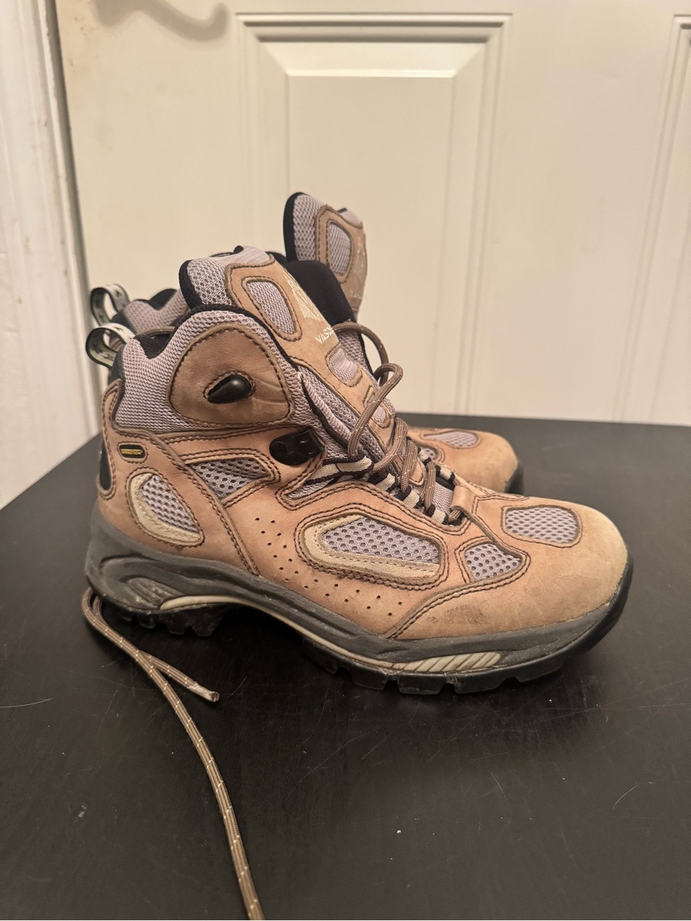 Vasque Breeze GTX 7465 Women’s Low Leather Hiking Boots Tan US 8.5 Wide